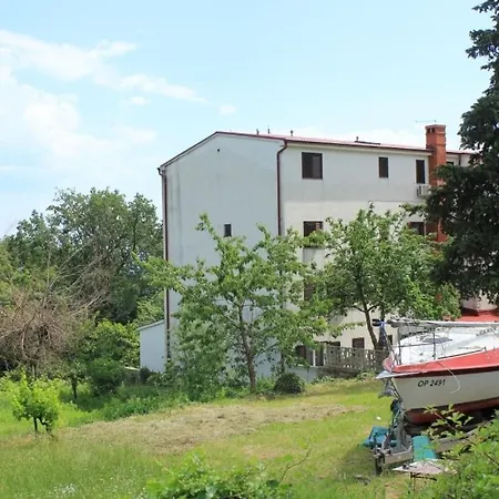 With A Parking Space Lovran, Opatija - 2352 Penzion